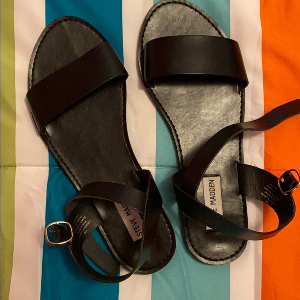 New: Steve Madden Sandals
